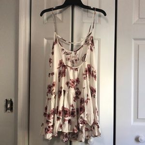 Brandy Melville Dresses - Cute and casual floral dress! Brandy Melville Dresses - Cute and casual floral dress!